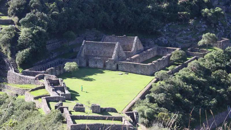 The main plaza of Choquequirao with terraces and buildings from above
