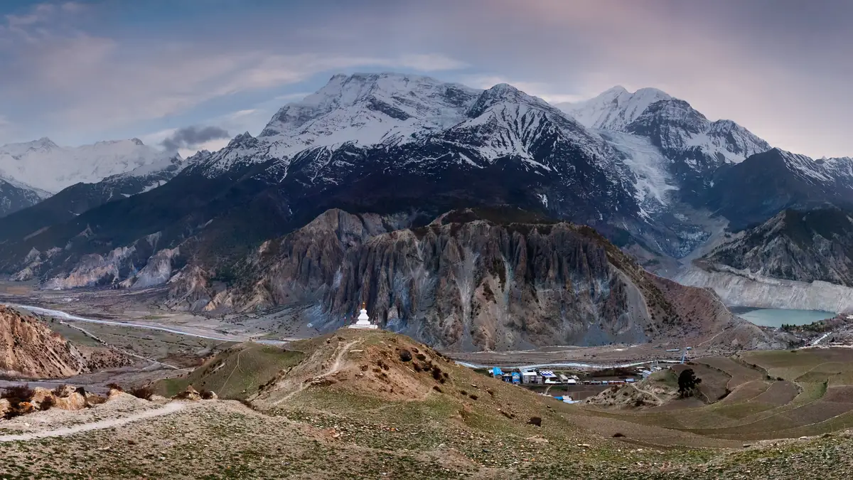 Gangapurna und Gletschersee über Manang